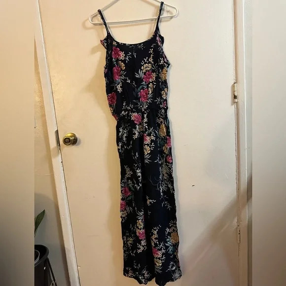 Floral romper L/XL - Picture 8 of 8